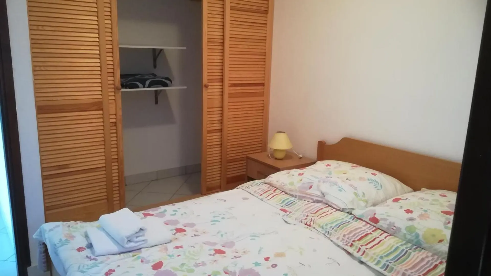 Green House Villa With Pool Banjole Apartment