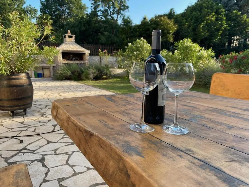 Διαμέρισμα Green House Villa With Pool Banjole